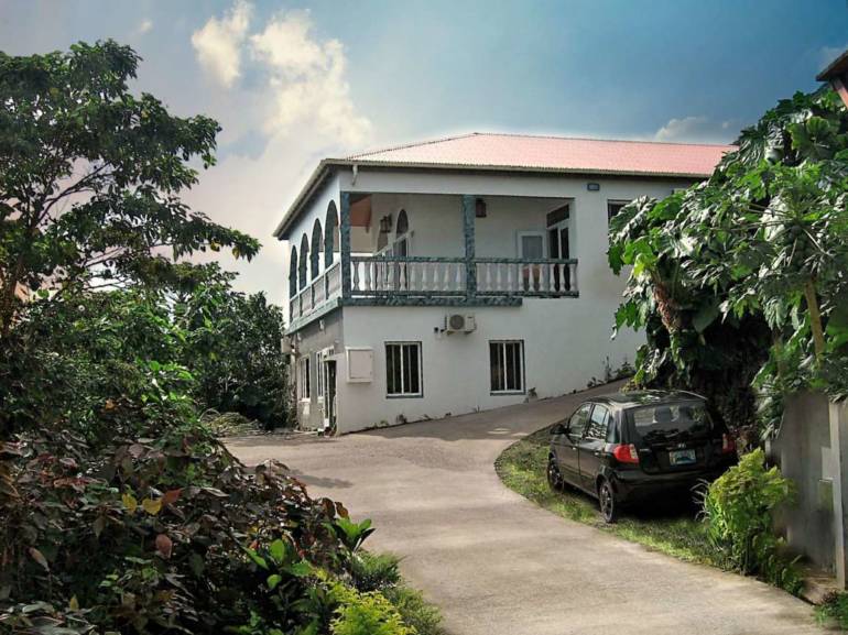 Hell's Gate Home Rental - Albert & Michael - Saba Island Properties