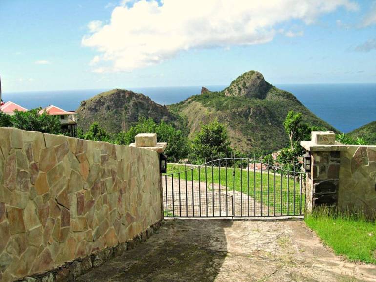 Champagne Cottage - For Sale - Exclusive Agents - Albert & Michael - Saba Island Properties