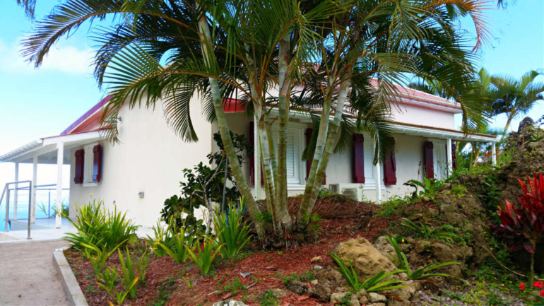 Upper Hell's Gate Home nd Land For Sale - Albert & Michael - Saba Island Properties